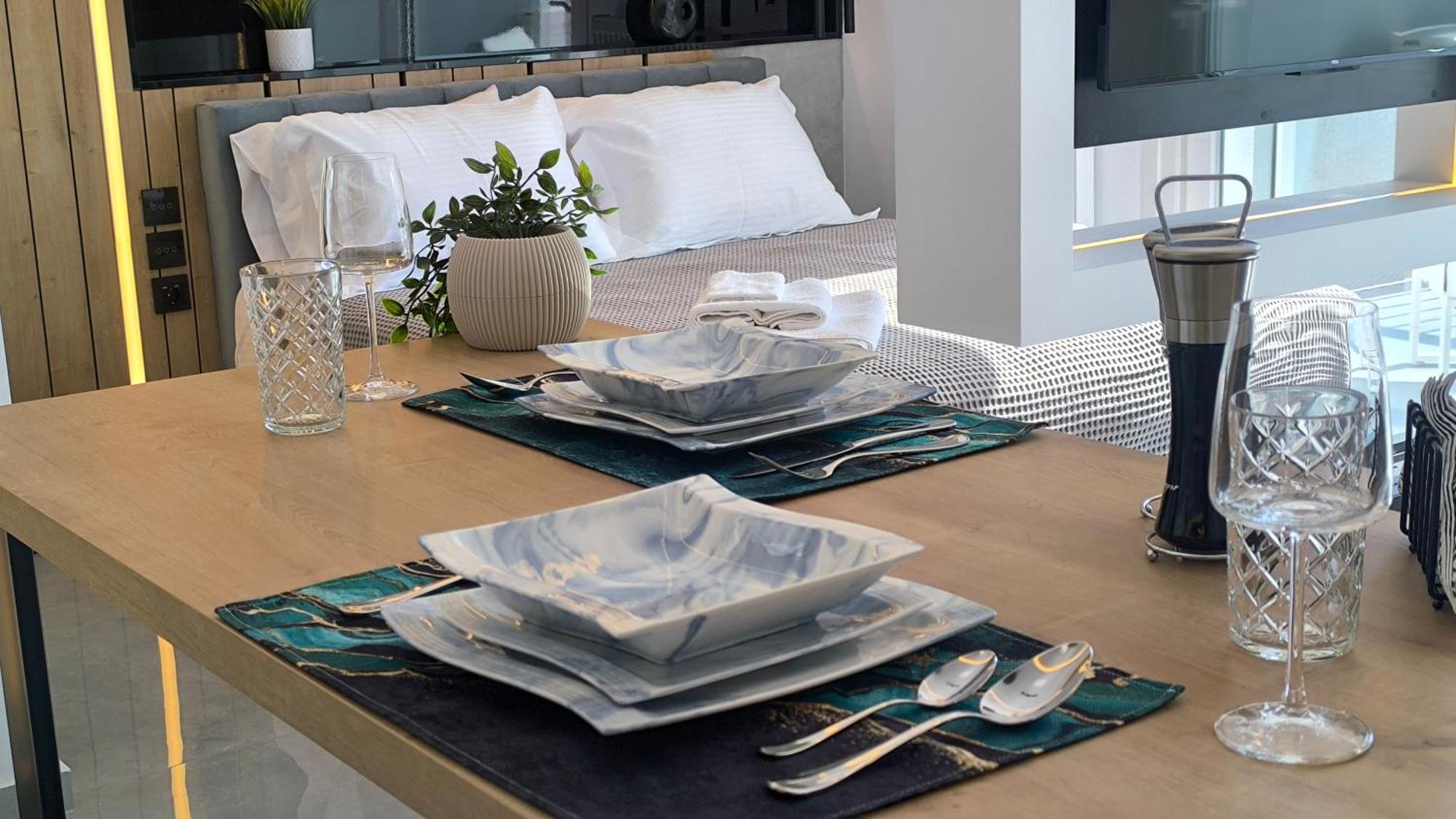 Larisa Absolute Suites, Sky View Smart Home Екстер'єр фото